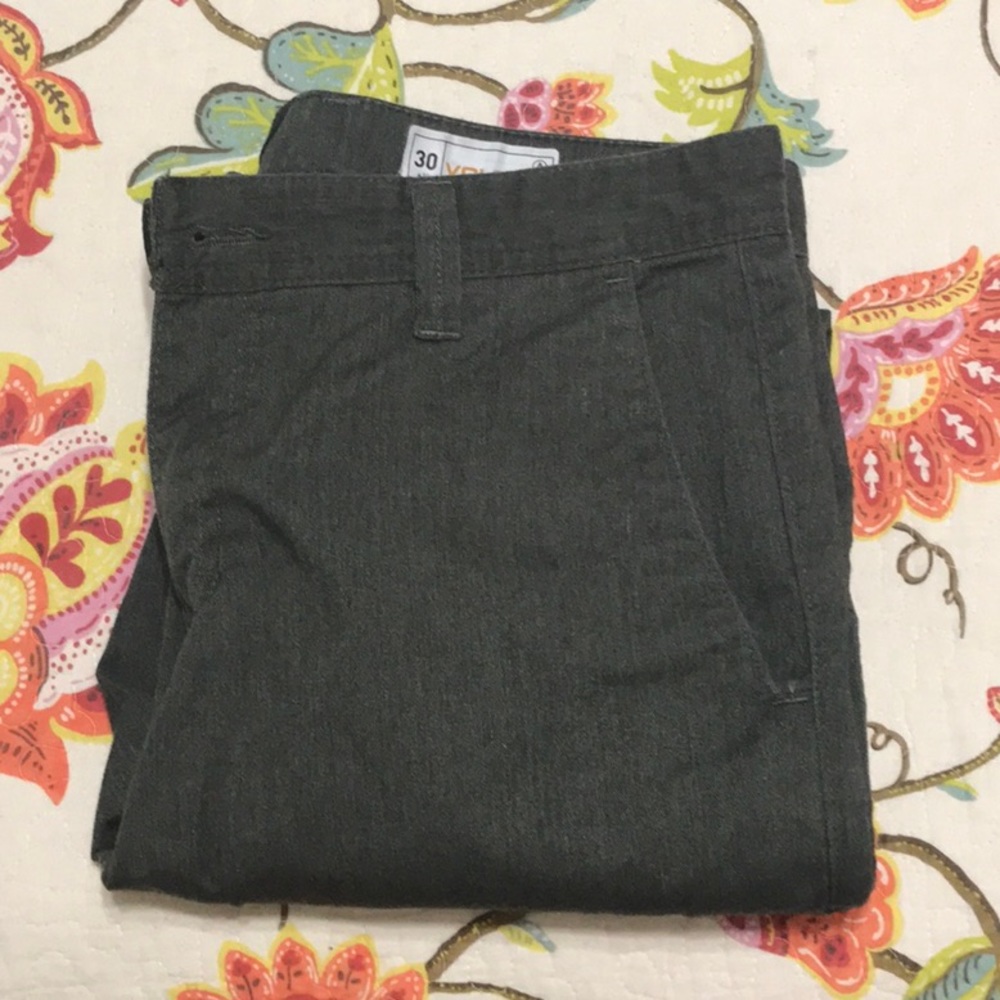 Men’s Volcom size 32 waist gray flat front pants